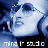 Mina Mina in studio